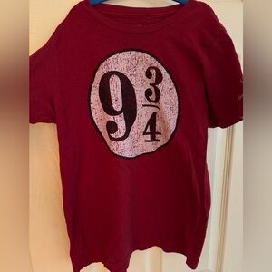 Kids Size Medium Platform 9 3/4 T-Shirt